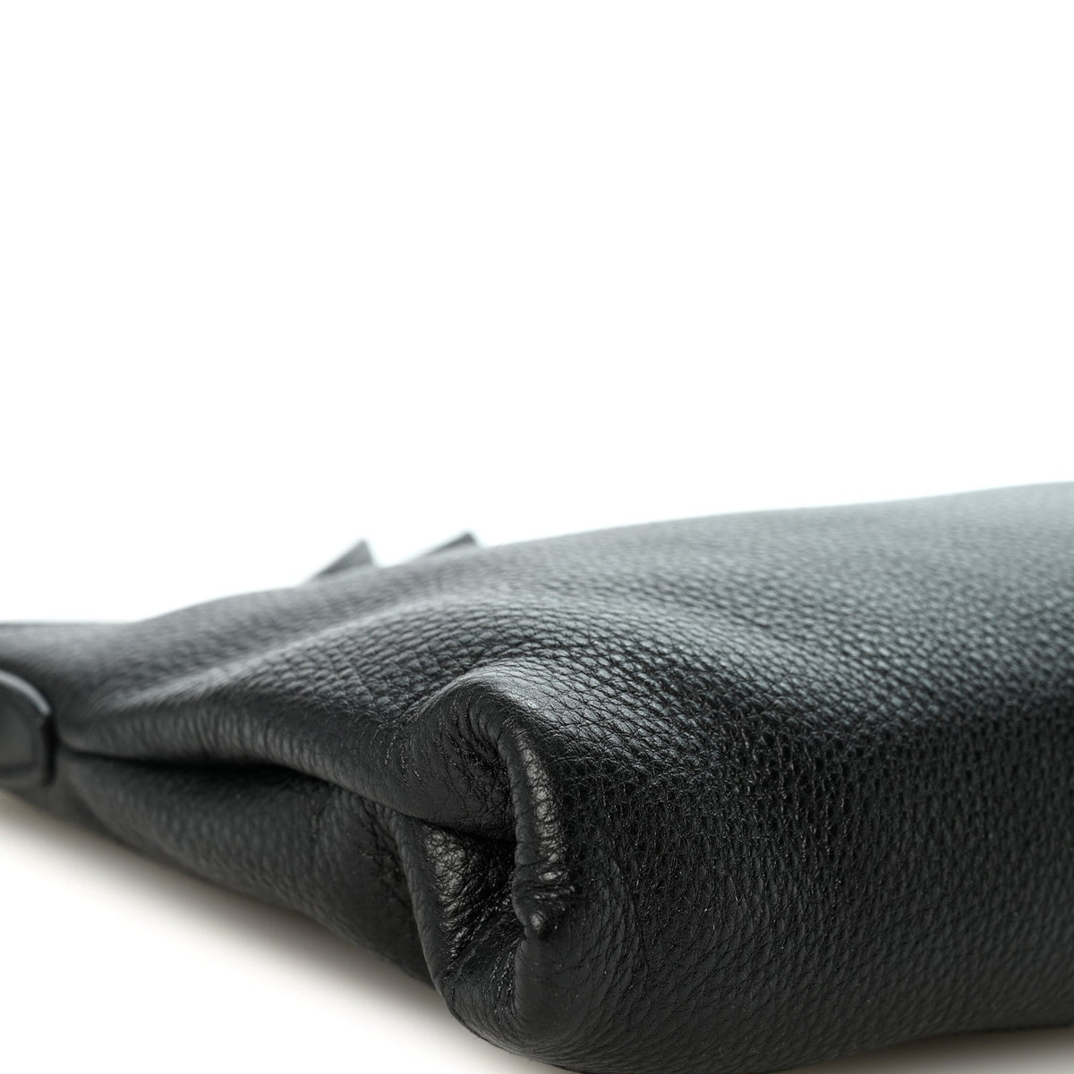Vitello Daino Zippered Shoulder Bag  Black