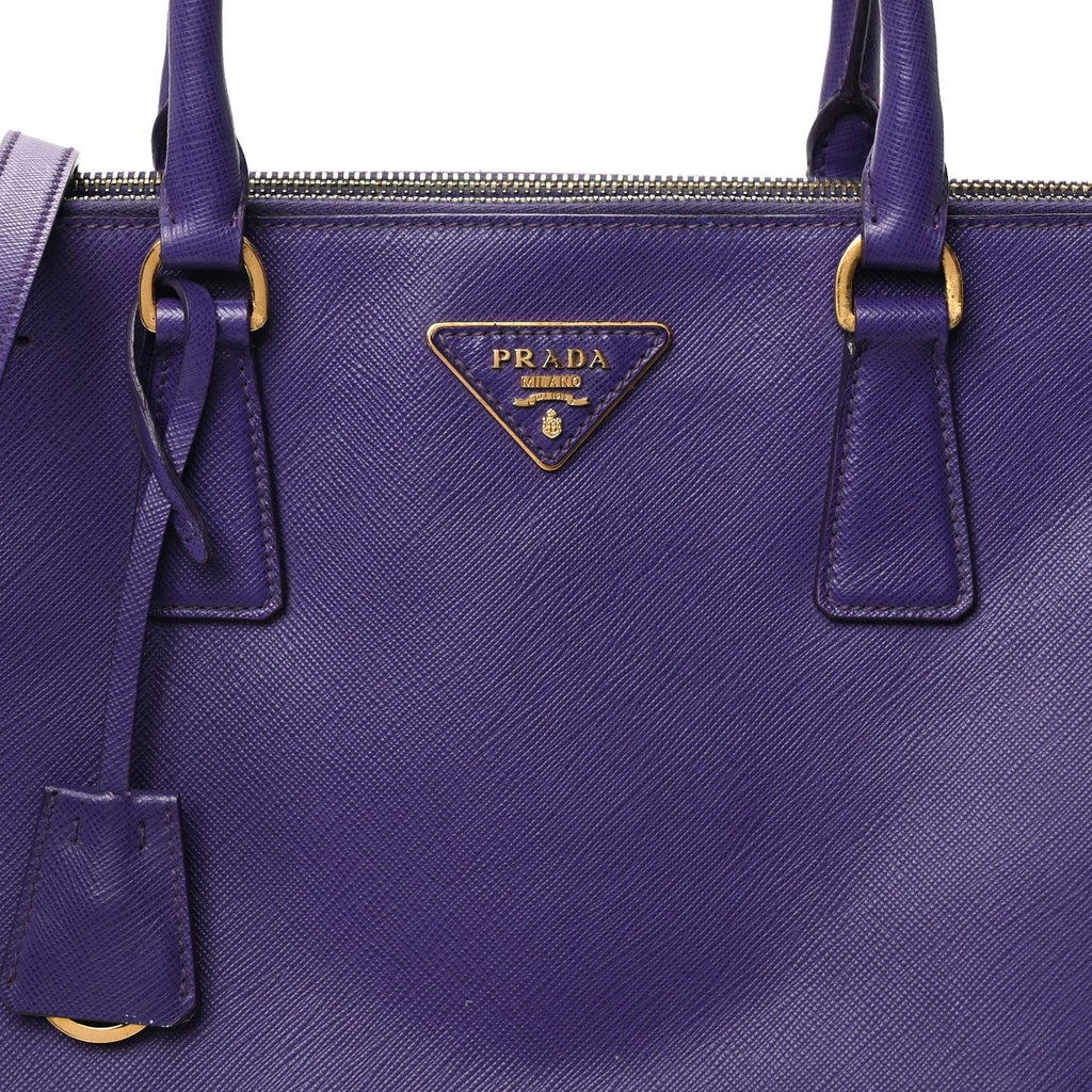 Saffiano Medium Galleria Double Zip Tote Viola