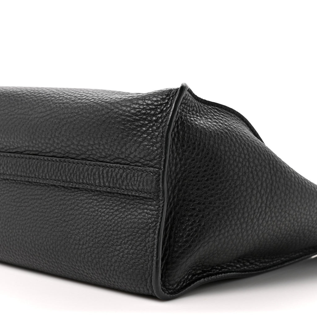 Vitello Daino Chain Shopping Tote Black