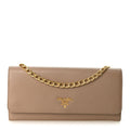 Vitello Move Metal Oro Chain Wallet Cammeo
