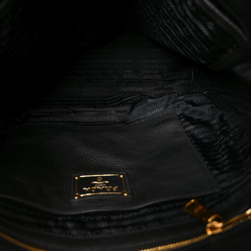 Vitello Daino Shopping Tote Black
