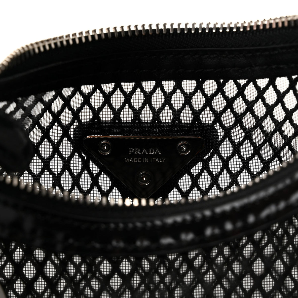 Mesh Brushed Calfskin Re-Edition 2005 Shoulder Bag Black