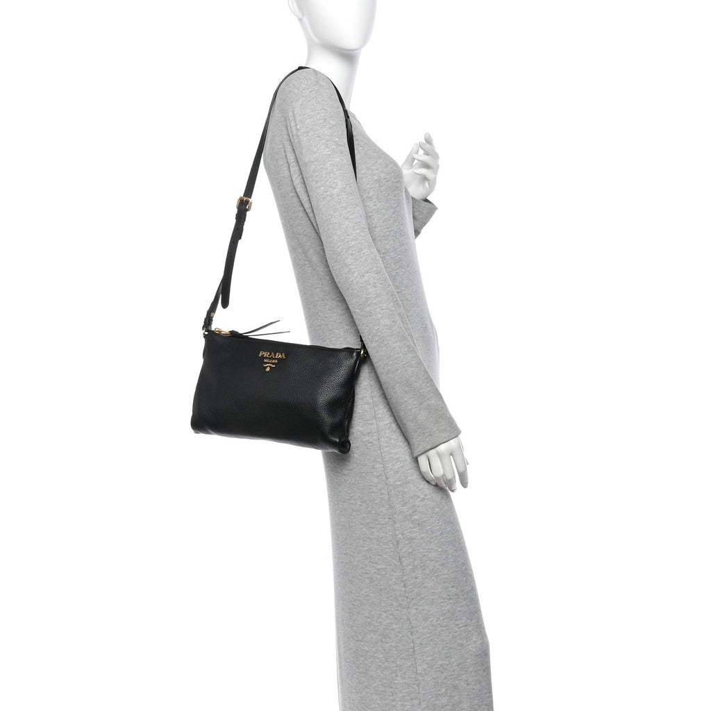 Vitello Daino Zippered Shoulder Bag  Black