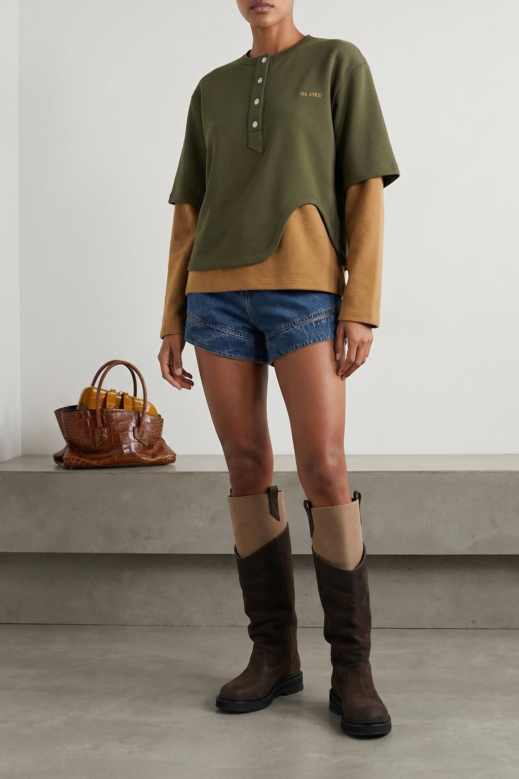 Cut-out shorts