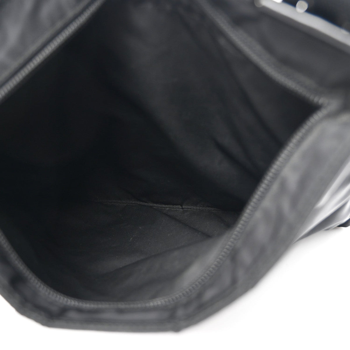 Nylon Vela Flat Messenger Bag Black