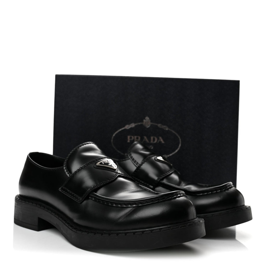 Spazzolato Metal Triangle Logo Mens 35mm Loafers 9.5 Black
