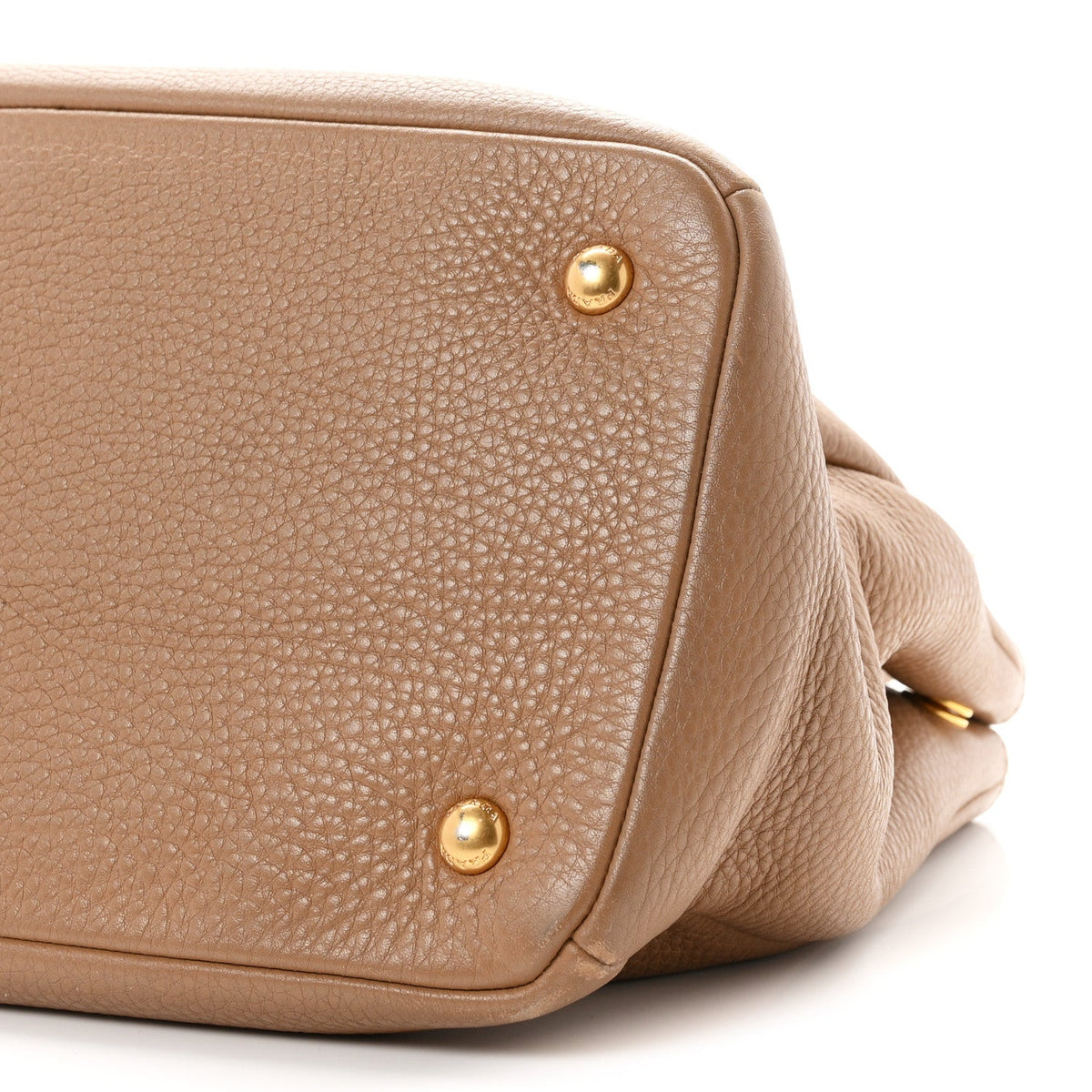 Vitello Daino Shopping Tote Cammeo