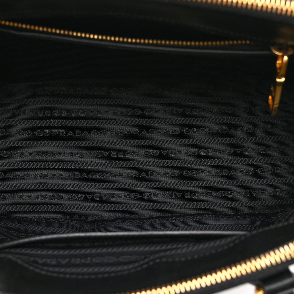 Saffiano Small Galleria Double Zip Tote Black