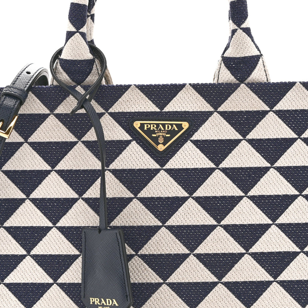 Jacquard Saffiano Triangolo Symbole Embroidered Small Tote Baltico Talco