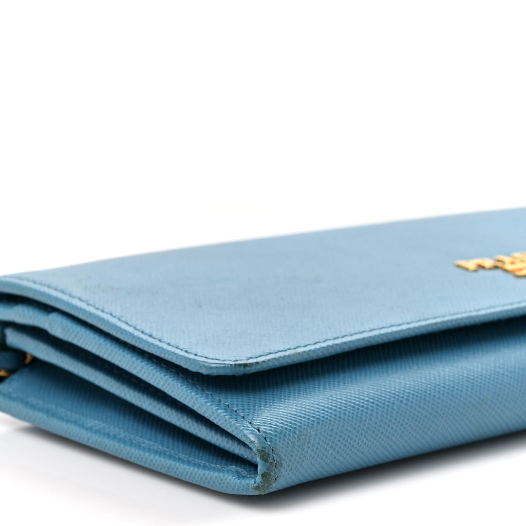 Saffiano Metal Oro Chain Wallet Celeste
