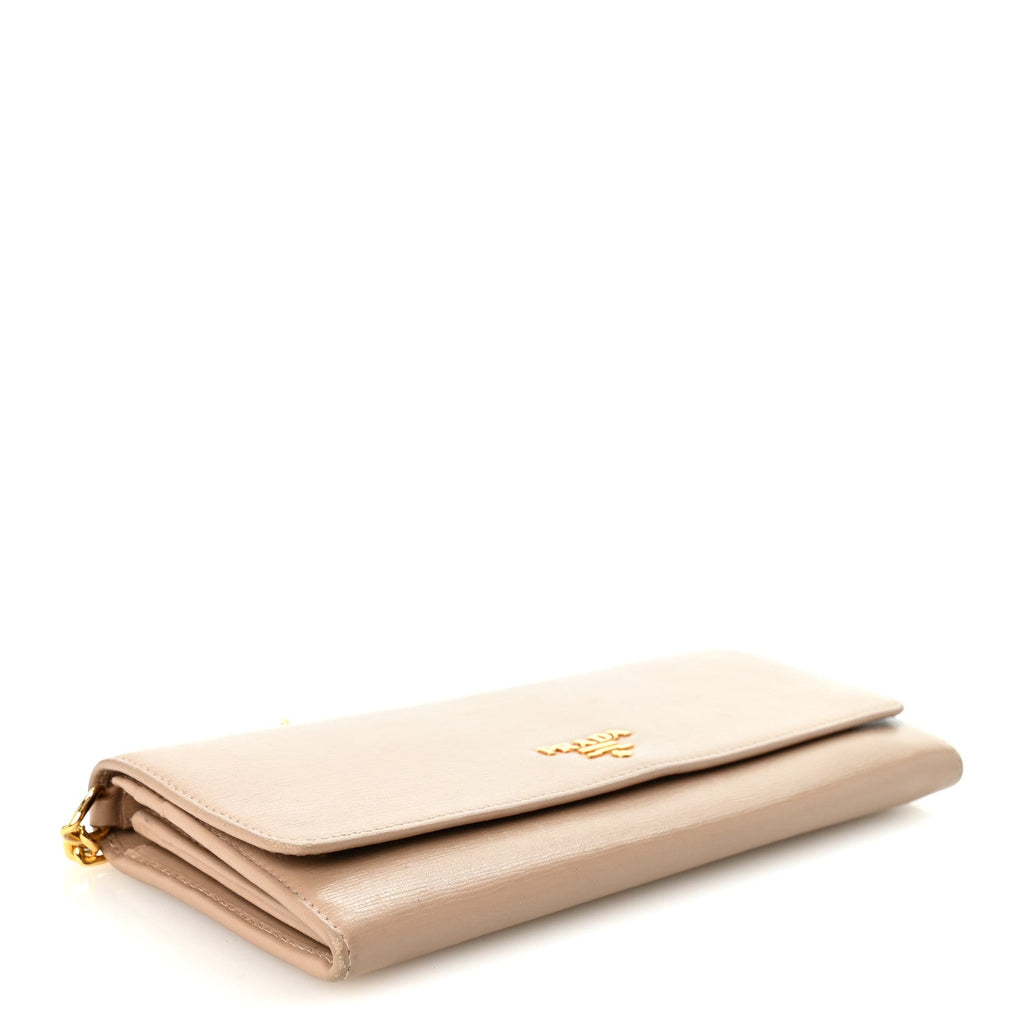 Vitello Move Metal Oro Chain Wallet Cammeo