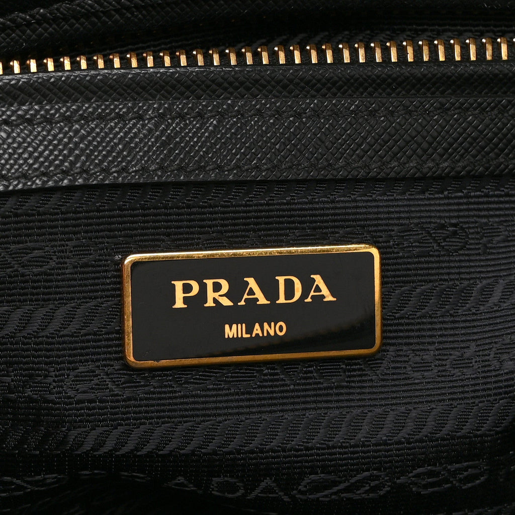 Saffiano Small Galleria Double Zip Tote Black