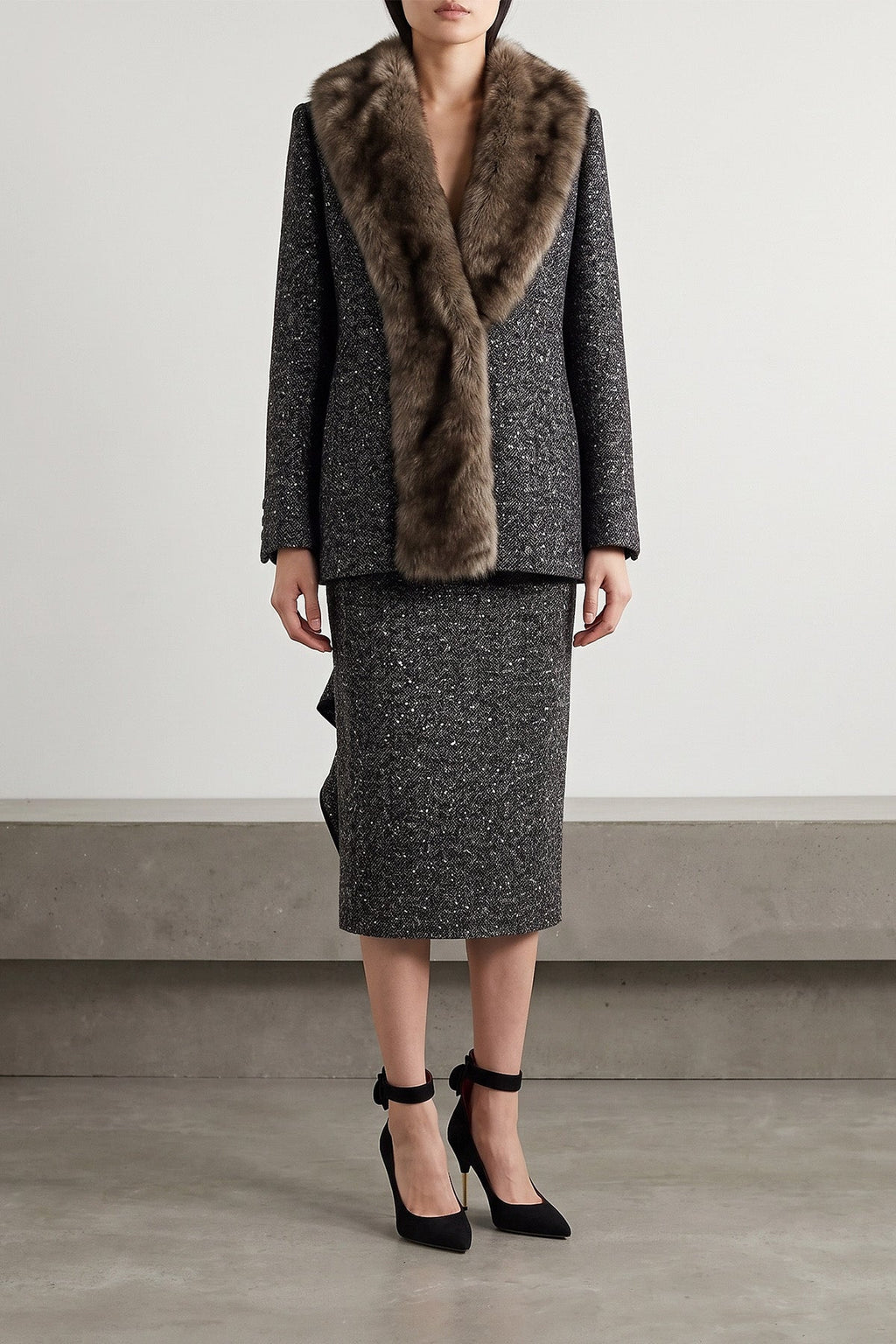 Valentino Garavani Pencil skirt with ruffle detail