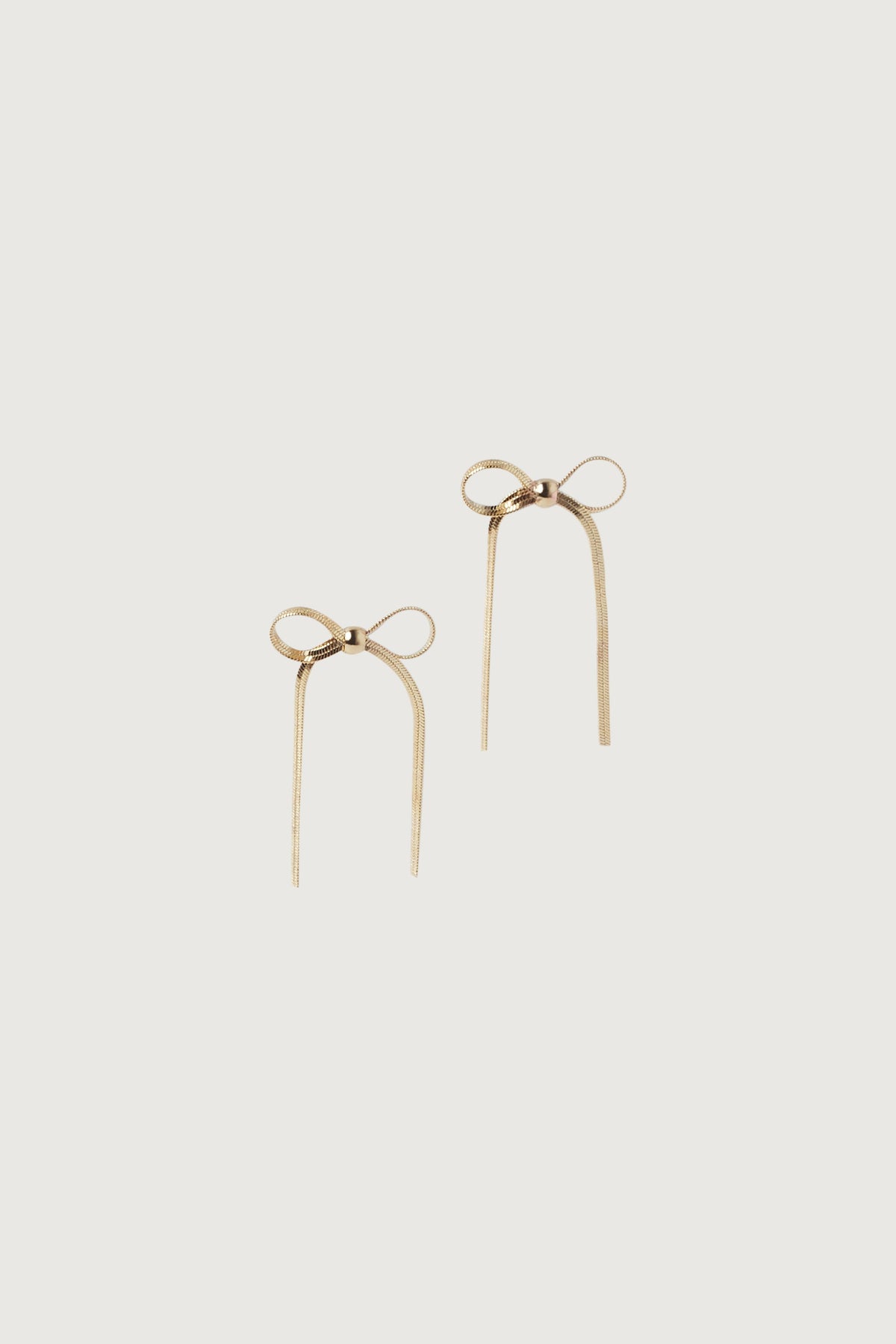CHAIN BOW EARRING