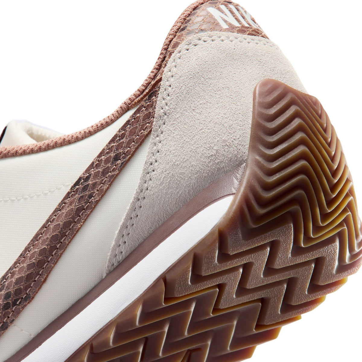 Nike Pacific Premium