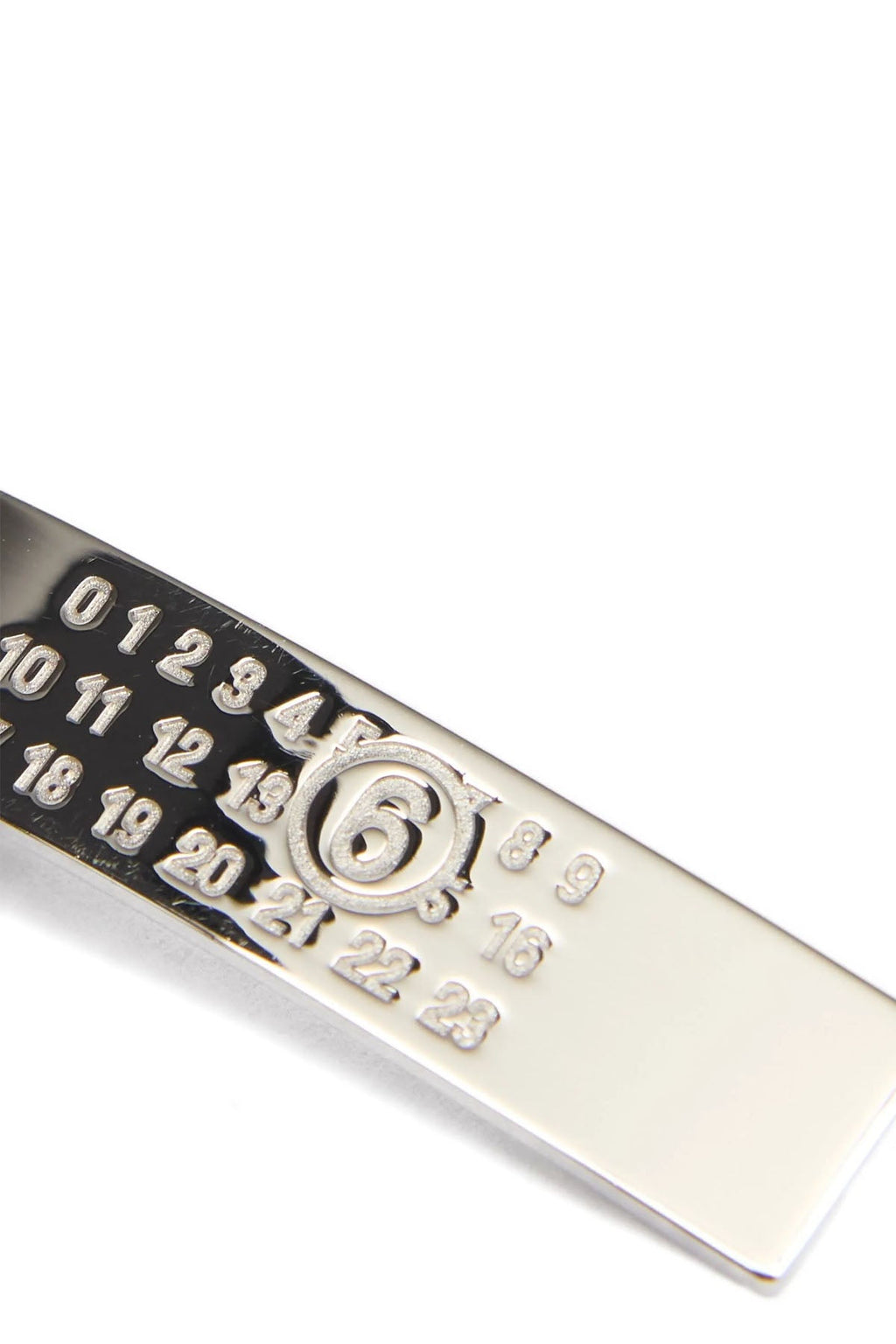 'Numeric' hair clip