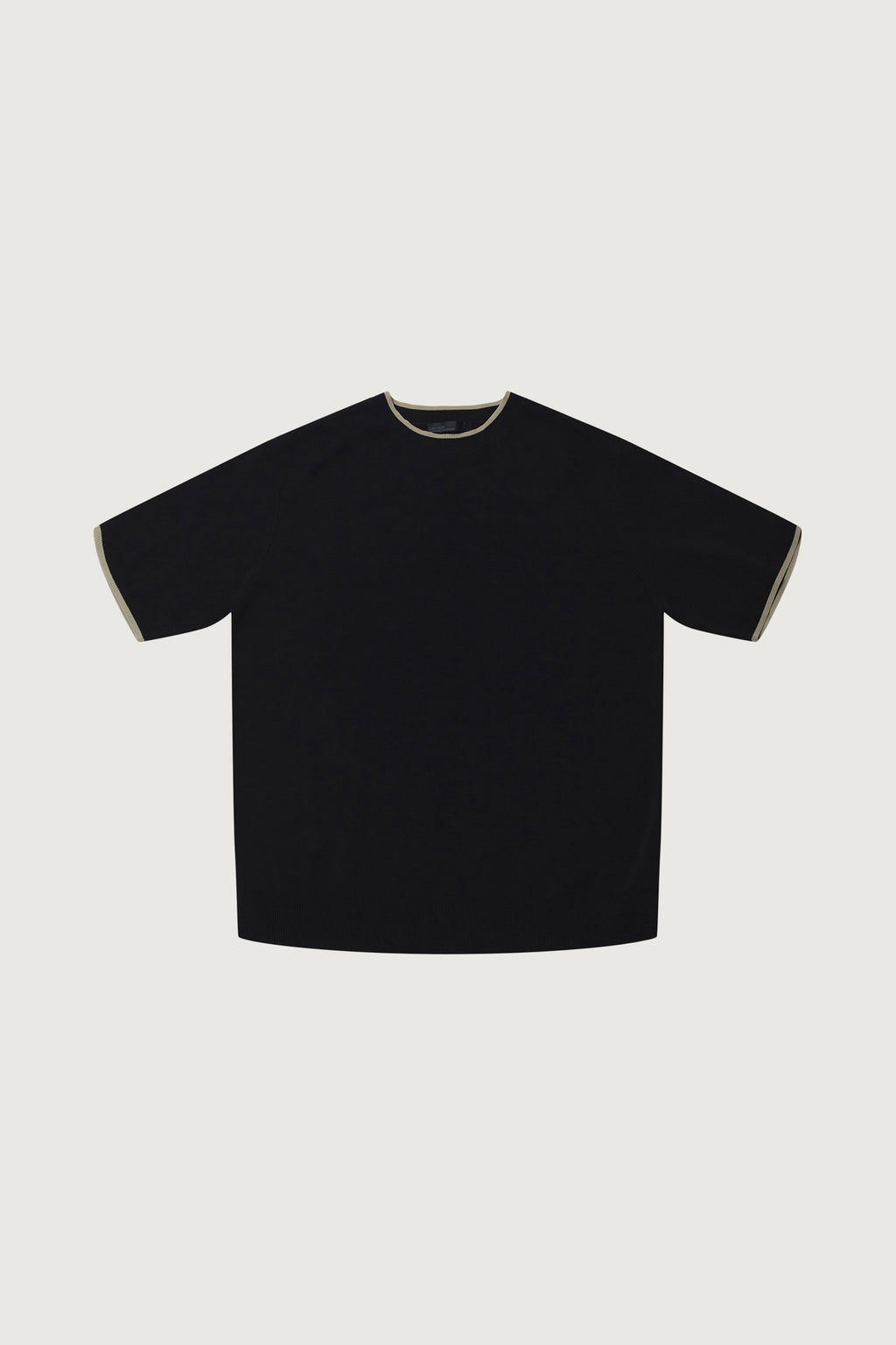 CONTRAST TRIM SHORT SLEEVE SWEATER