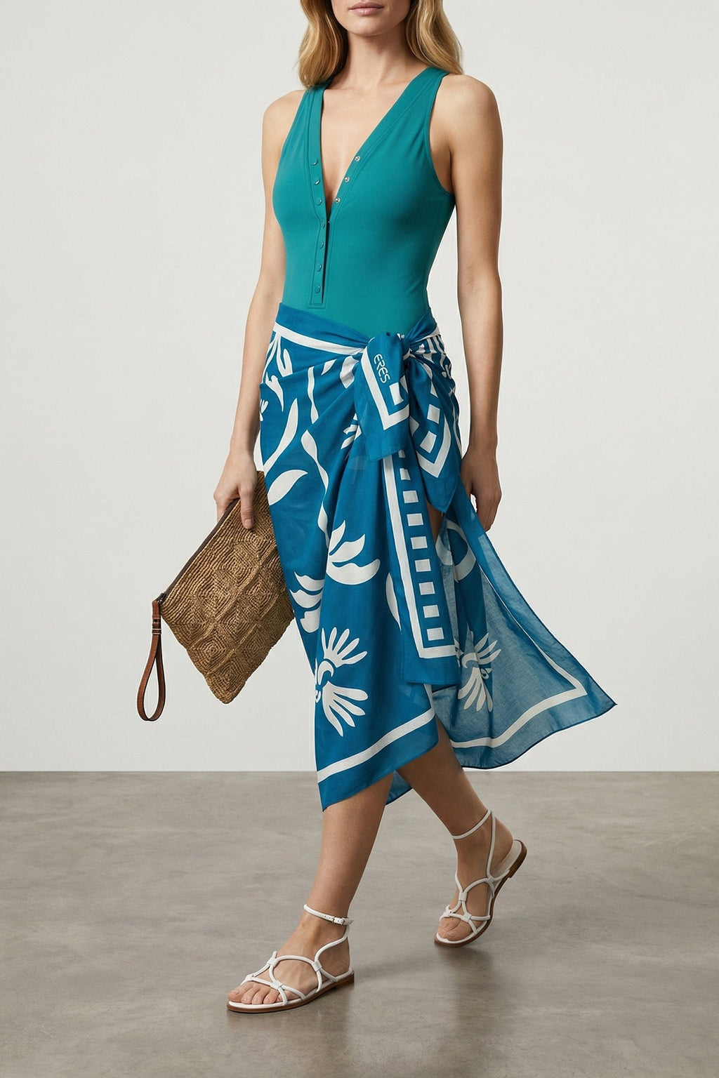 IBELIV Clutch With Woven Square Pattern