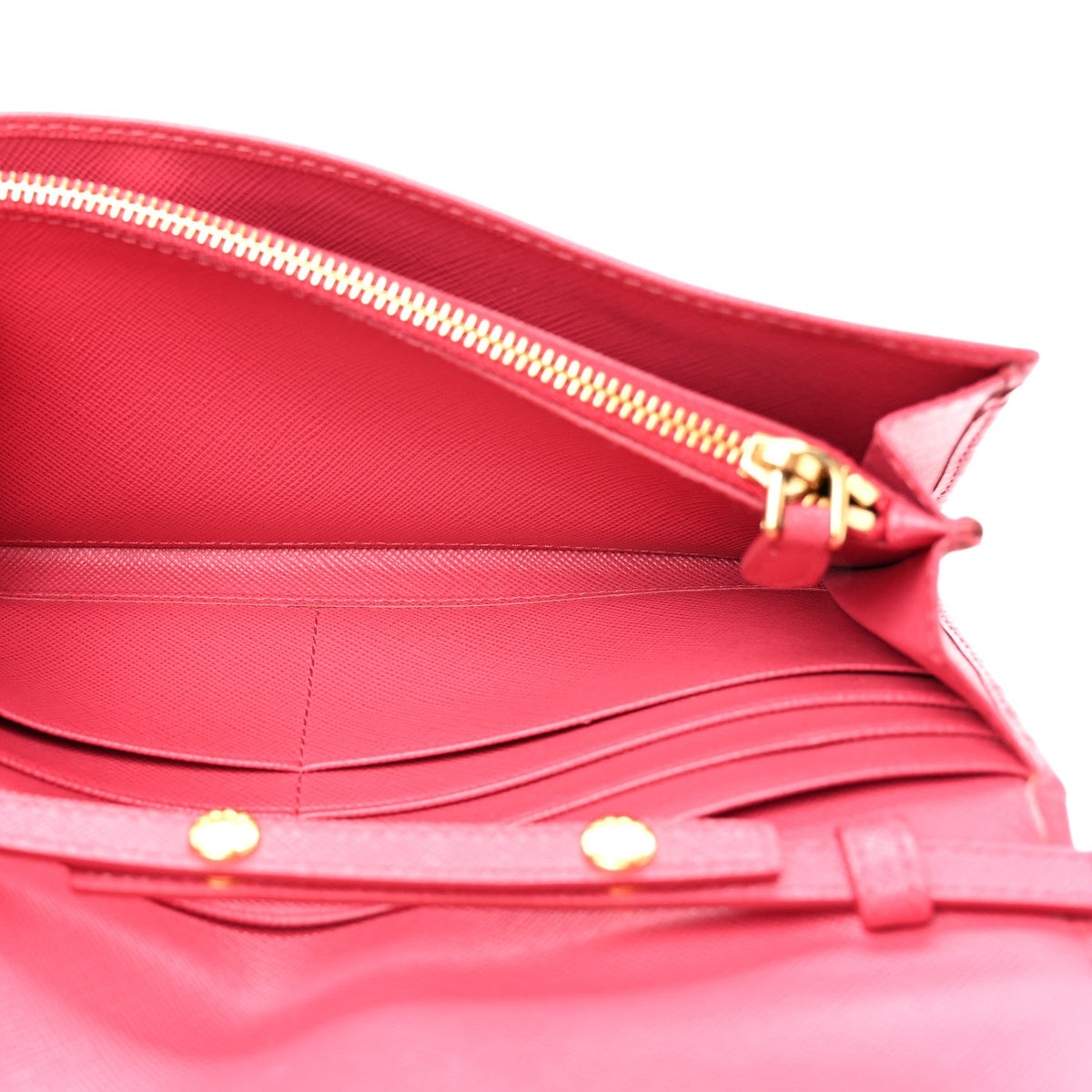 Saffiano Wallet on Chain Peonia