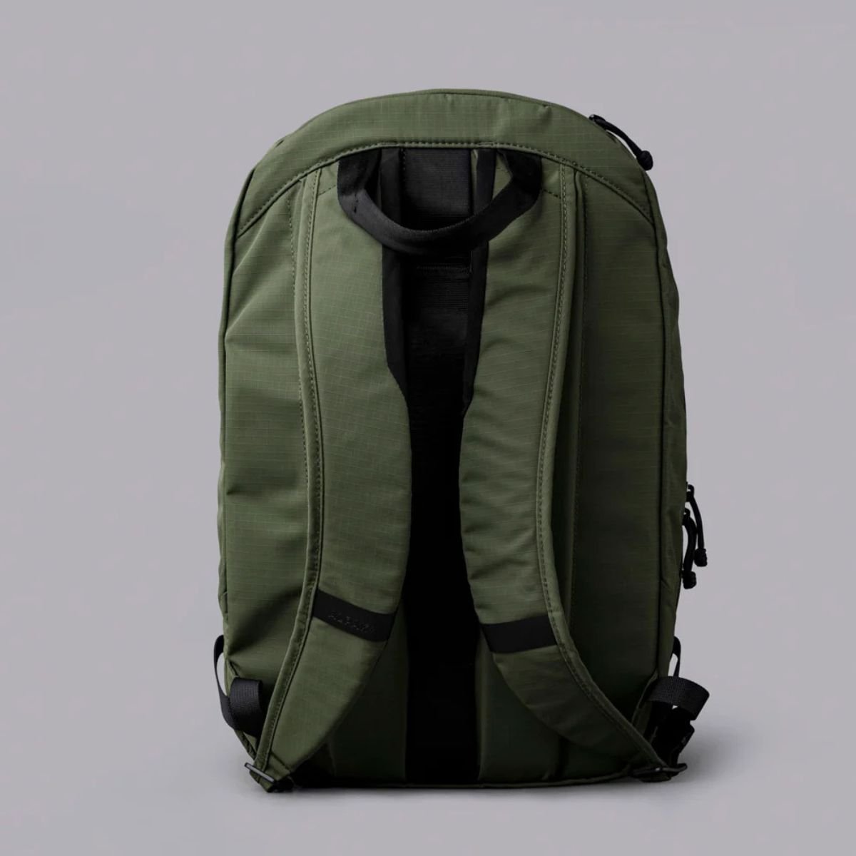 Alpaka Aero Pack 16L in Green