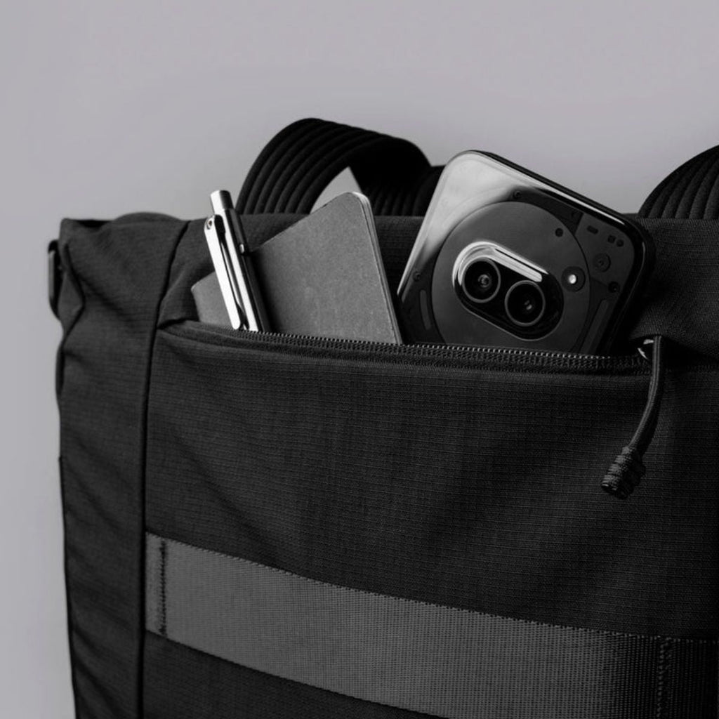 Alpaka Bravo Tote V2 14L in Black