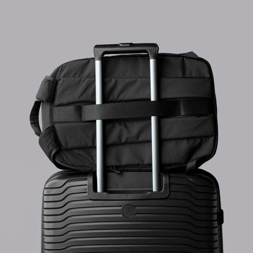 Alpaka Traverse Backpack 30L in Black