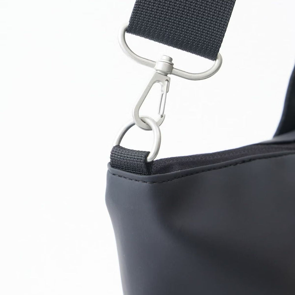 Anello Seek 2-Way Tote Bag in Grey Beige