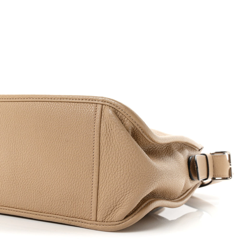 Vitello Daino Soft Hobo Messenger Bag Sabbia