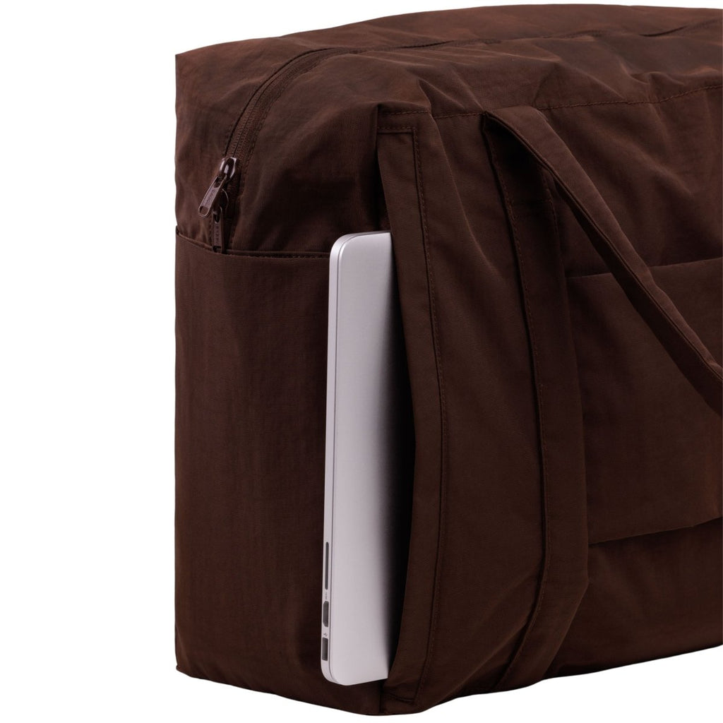 Baggu Cloud Carry-on in Coffee