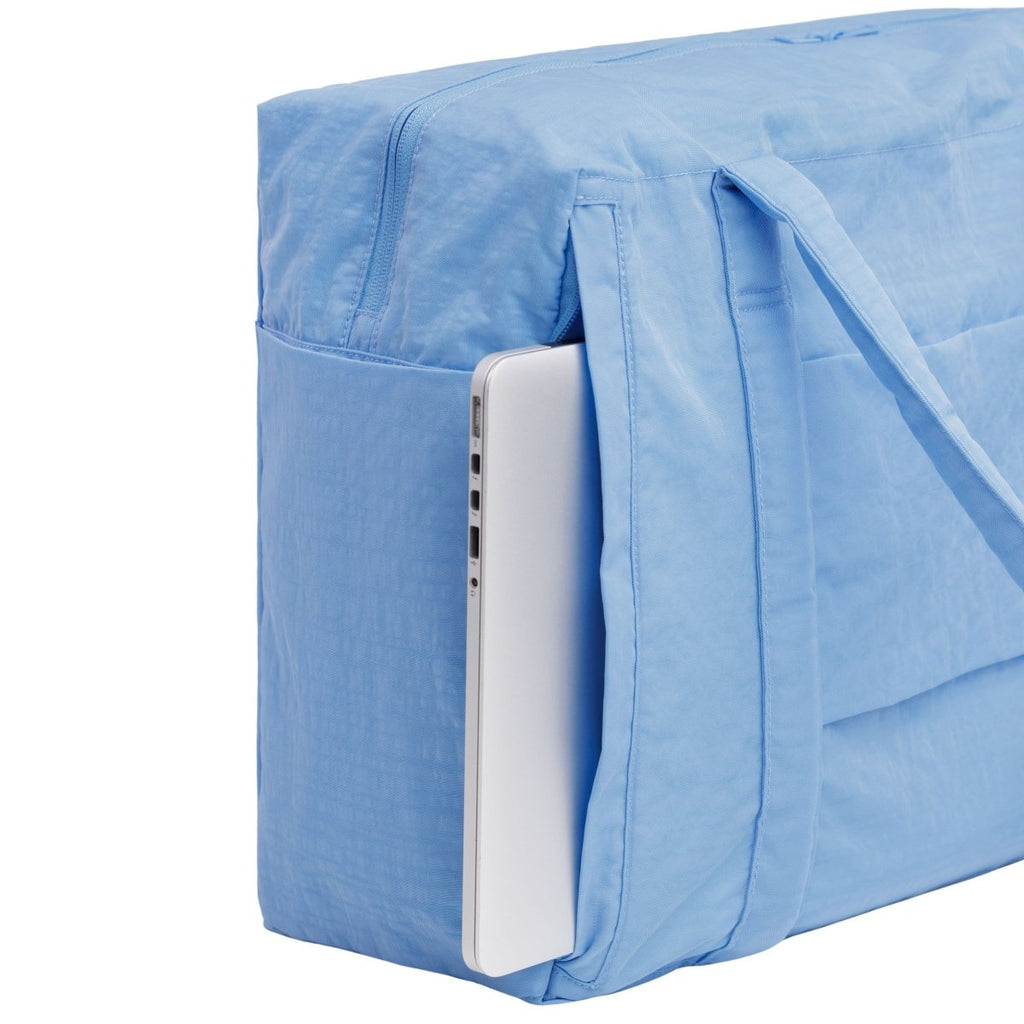 Baggu Cloud Carry-on in Piscine