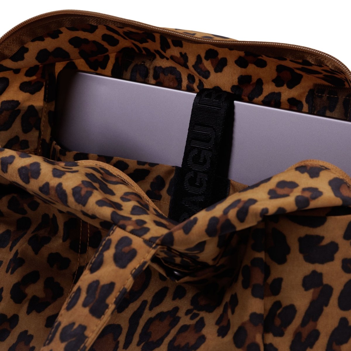 Baggu Everyday Cloud Bag in Leopard