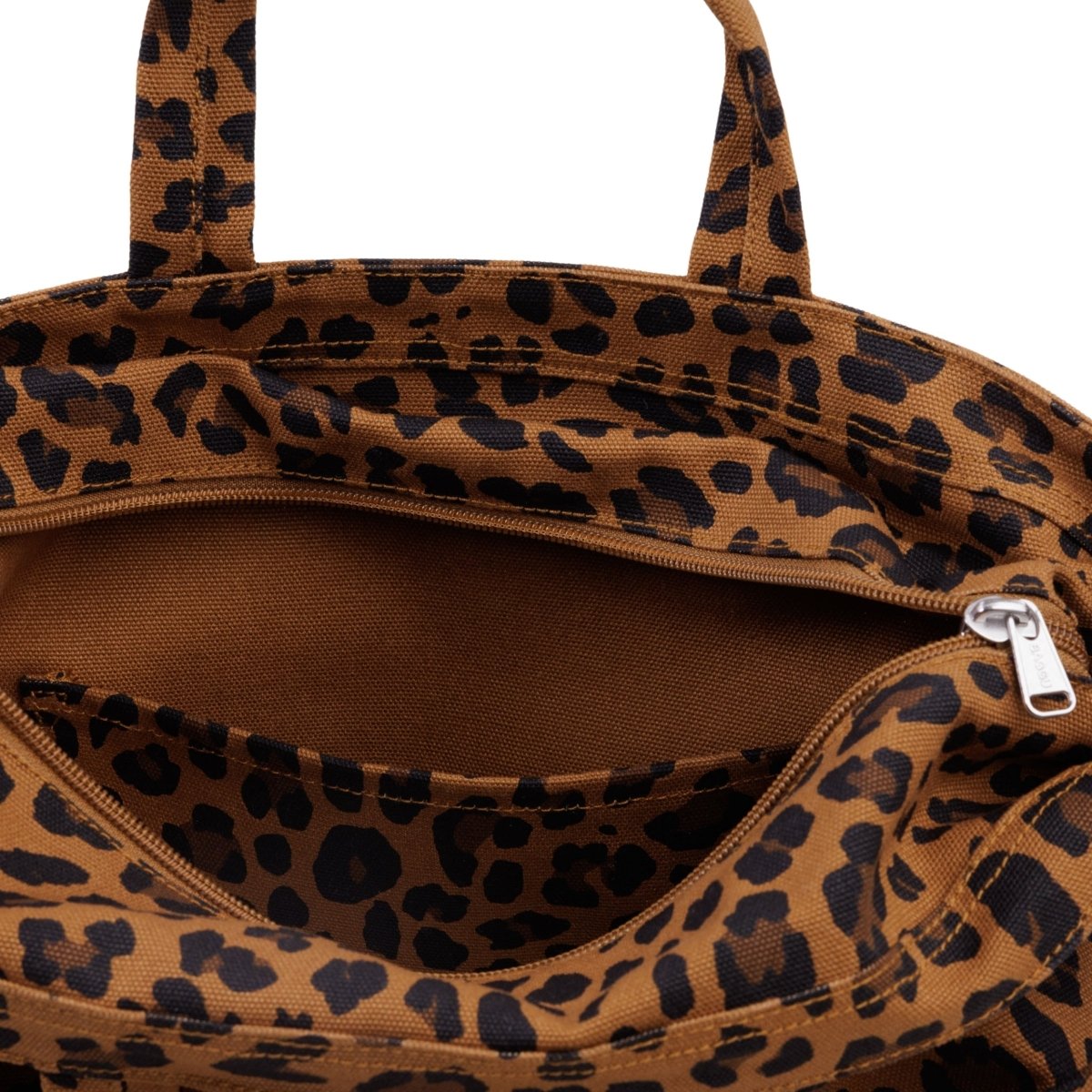 Baggu Horizontal Zip Duck Bag in Leopard