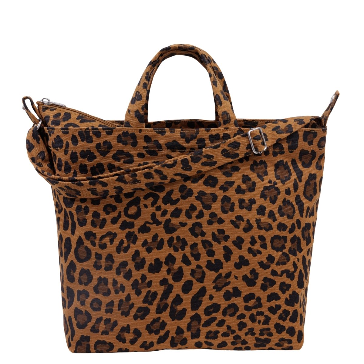 Baggu Horizontal Zip Duck Bag in Leopard