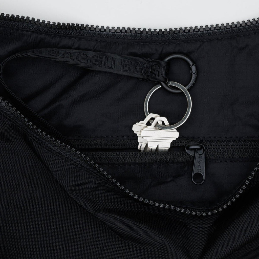 Baggu Large Nylon Crescent Bag in Black