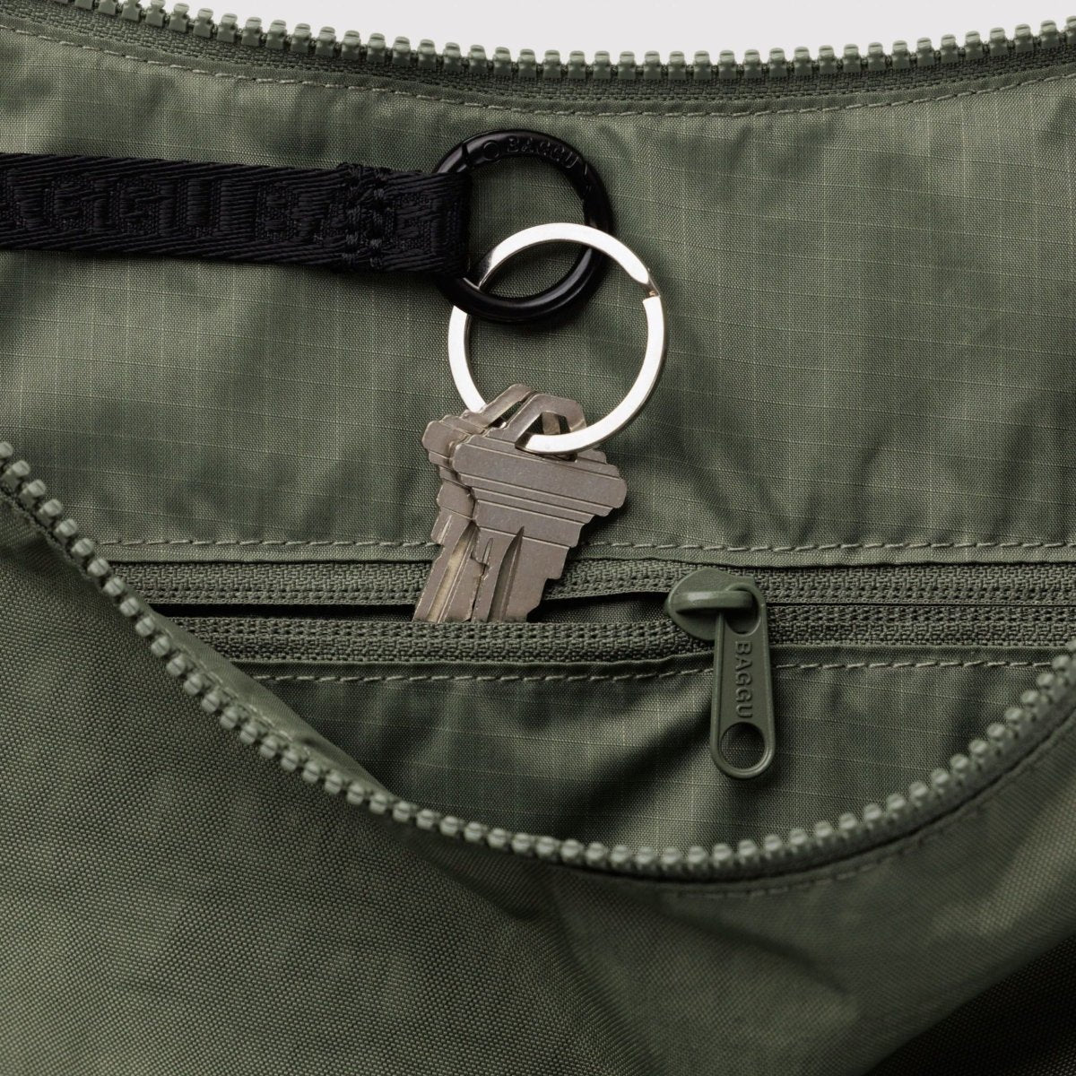 Baggu Large Nylon Crescent Bag in Caper