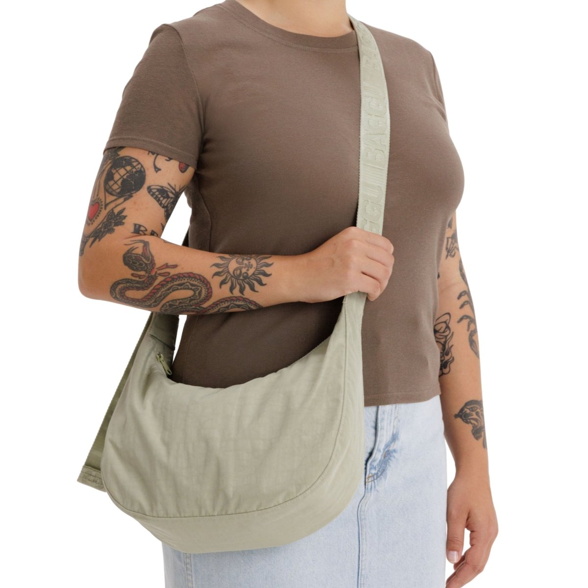Baggu Medium Nylon Crescent Bag in Celadon