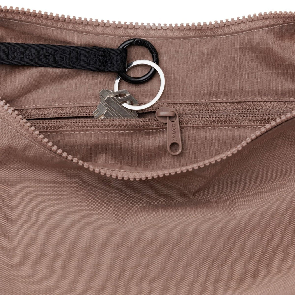 Baggu Medium Nylon Crescent Bag in Toasted Almond