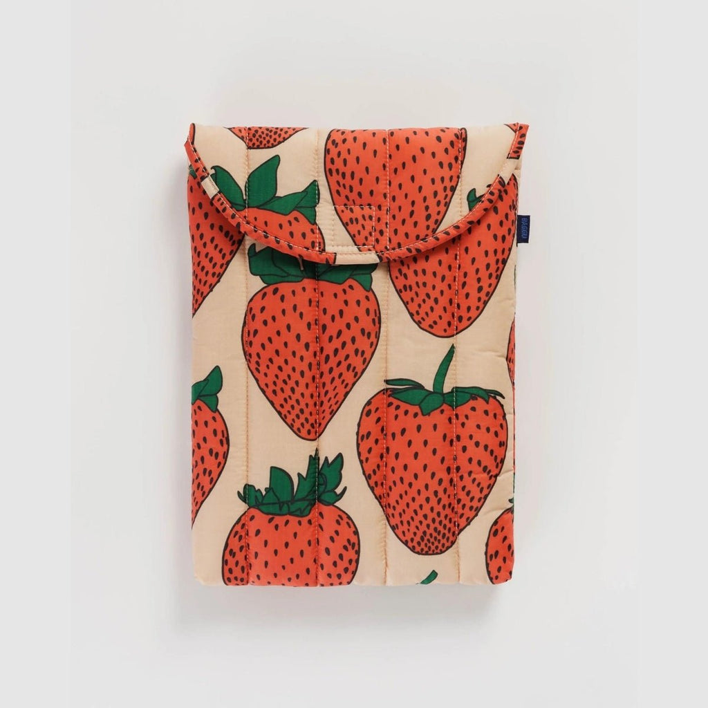 Baggu Puffy Laptop Sleeve 13"/14" in Strawberry