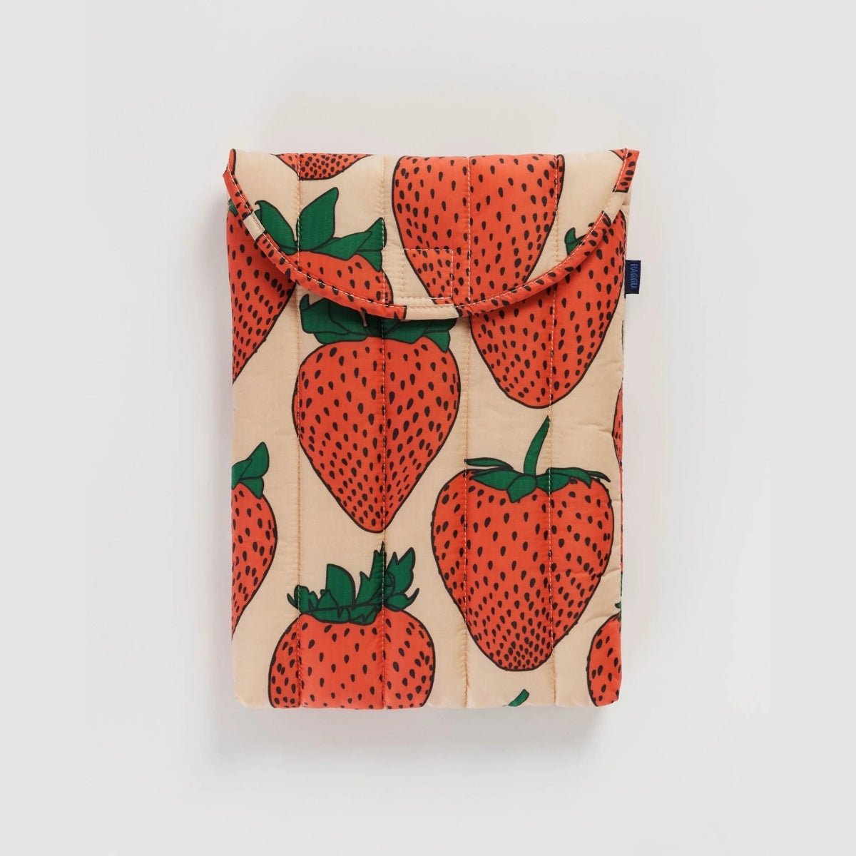 Baggu Puffy Laptop Sleeve 13"/14" in Strawberry