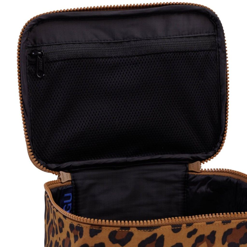 Baggu Small Cosmetic Case in Leopard