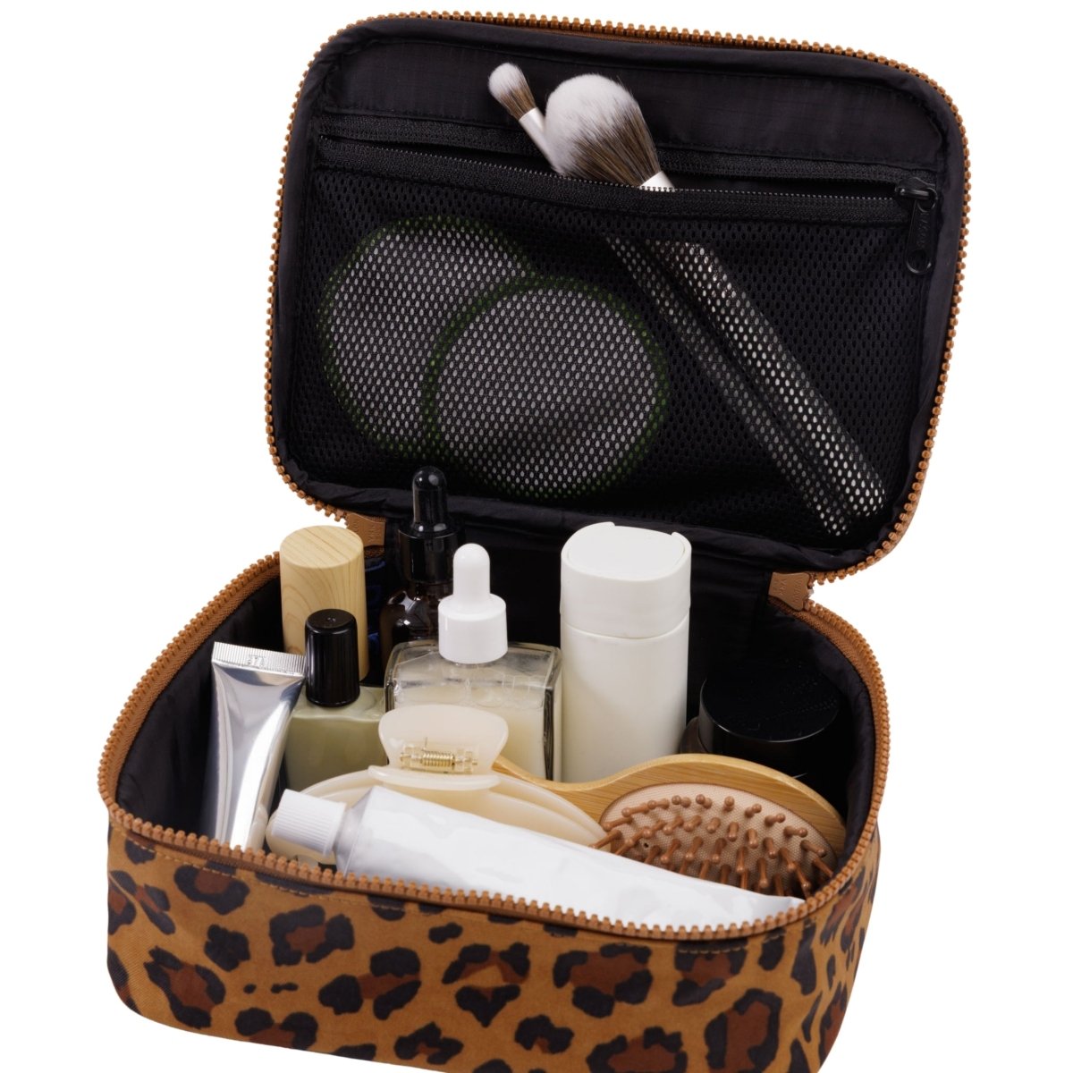 Baggu Small Cosmetic Case in Leopard