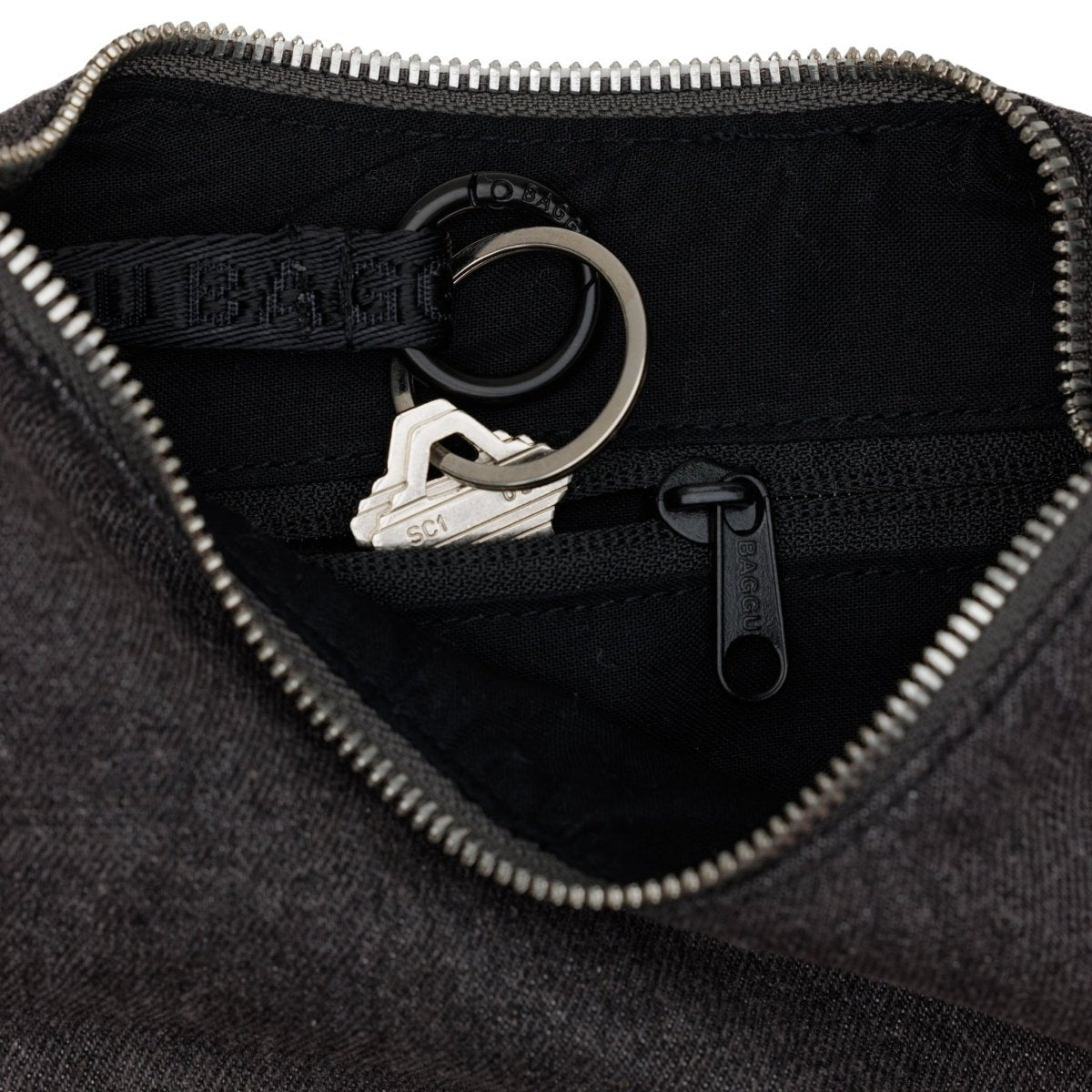 Baggu Small Denim Crescent Bag in Black