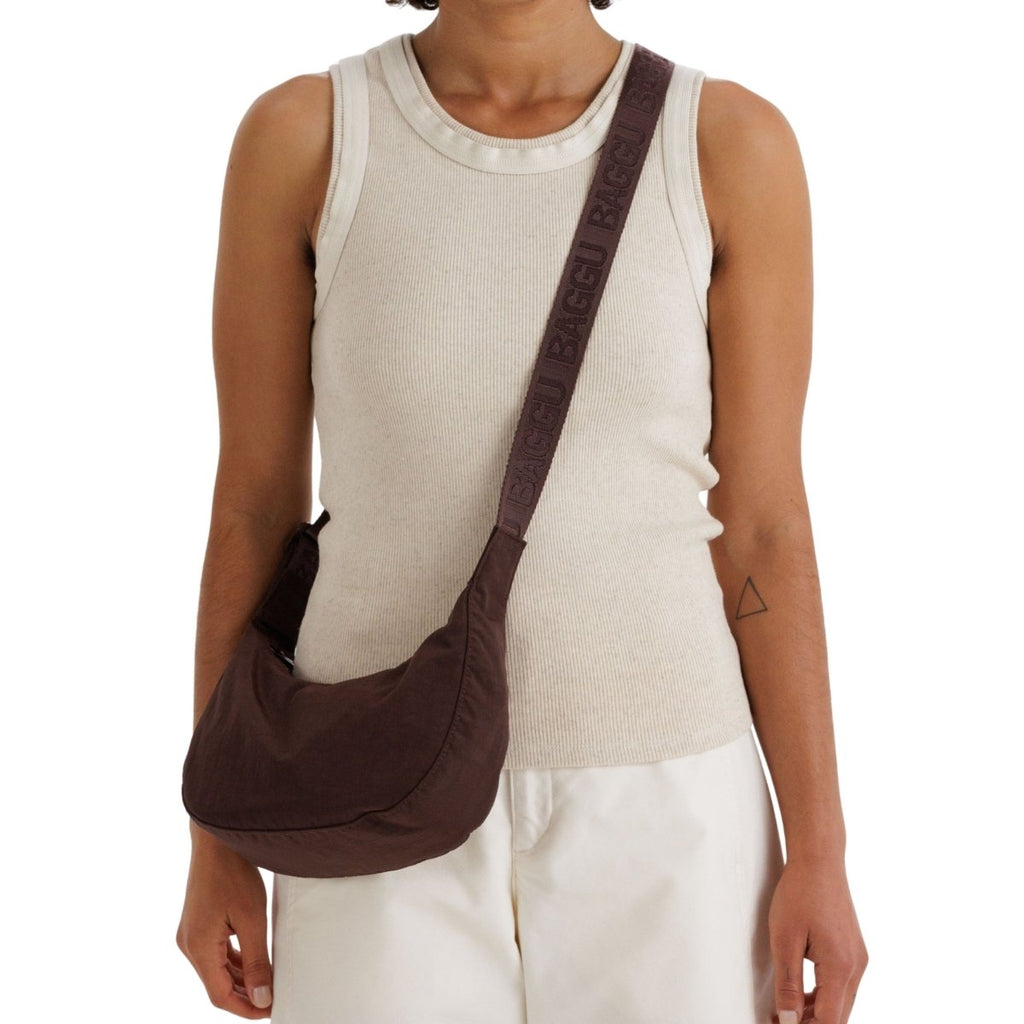Baggu Small Nylon Crescent Bag in Coffee