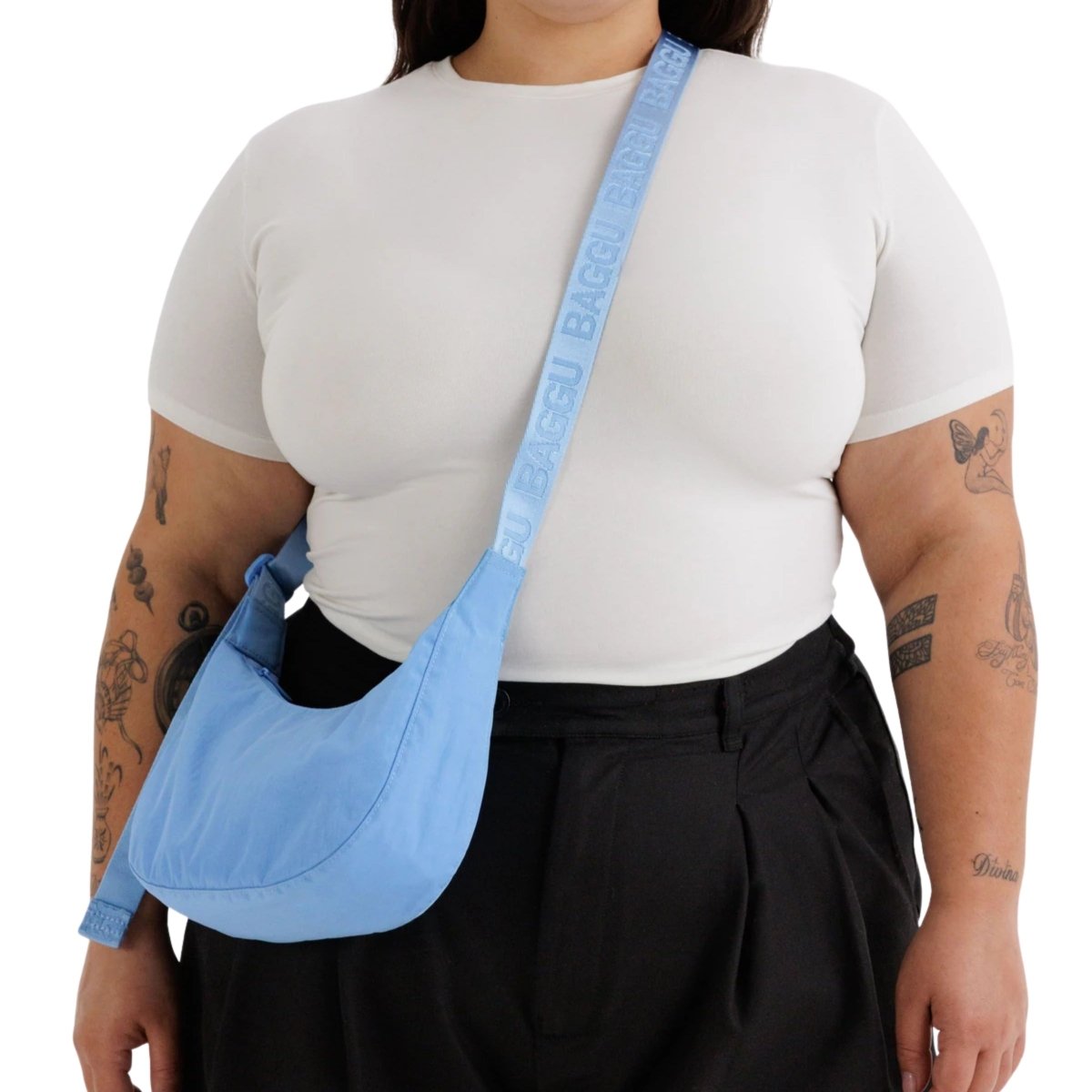 Baggu Small Nylon Crescent Bag in Piscine