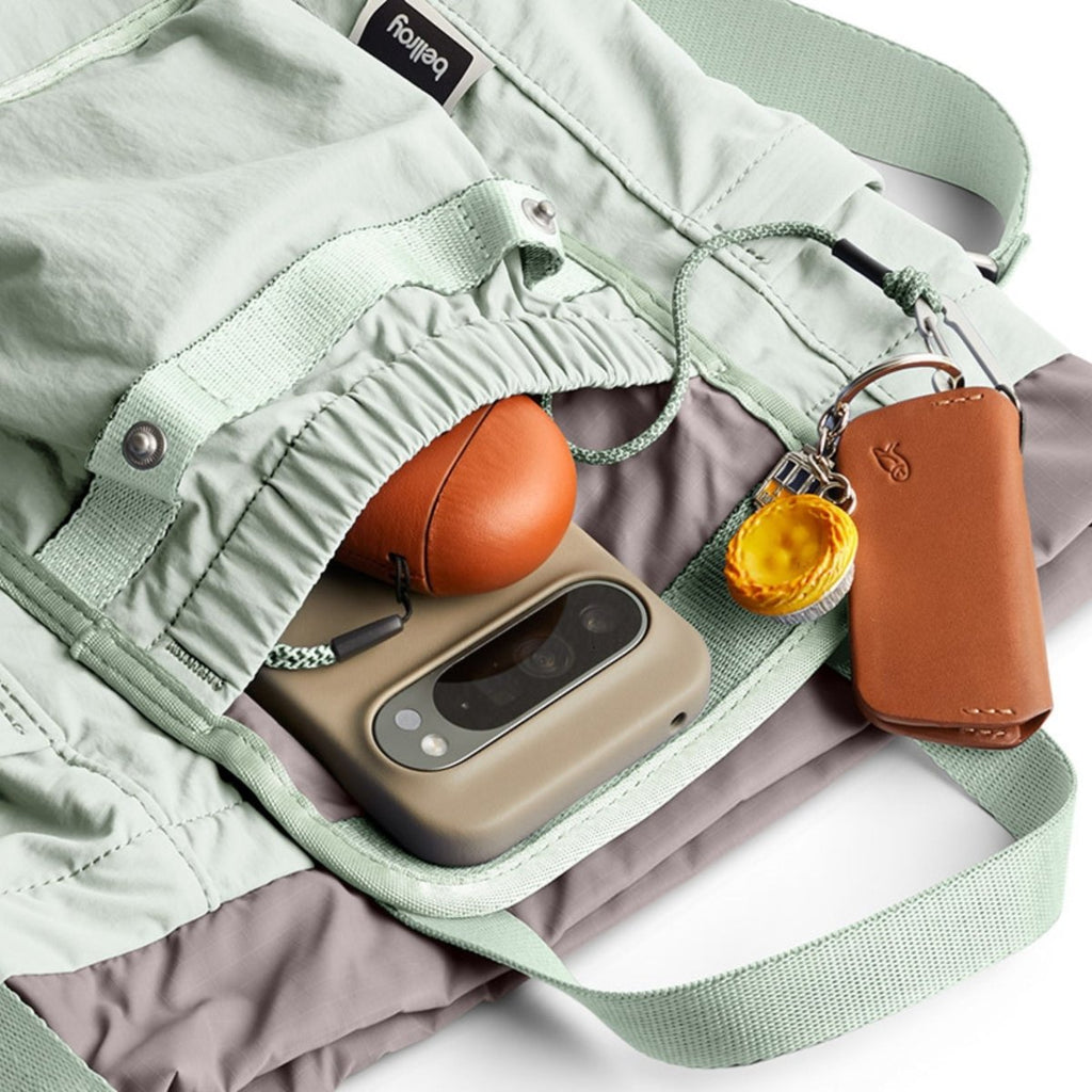 Bellroy Cinch Bucket Bag in Seafoam