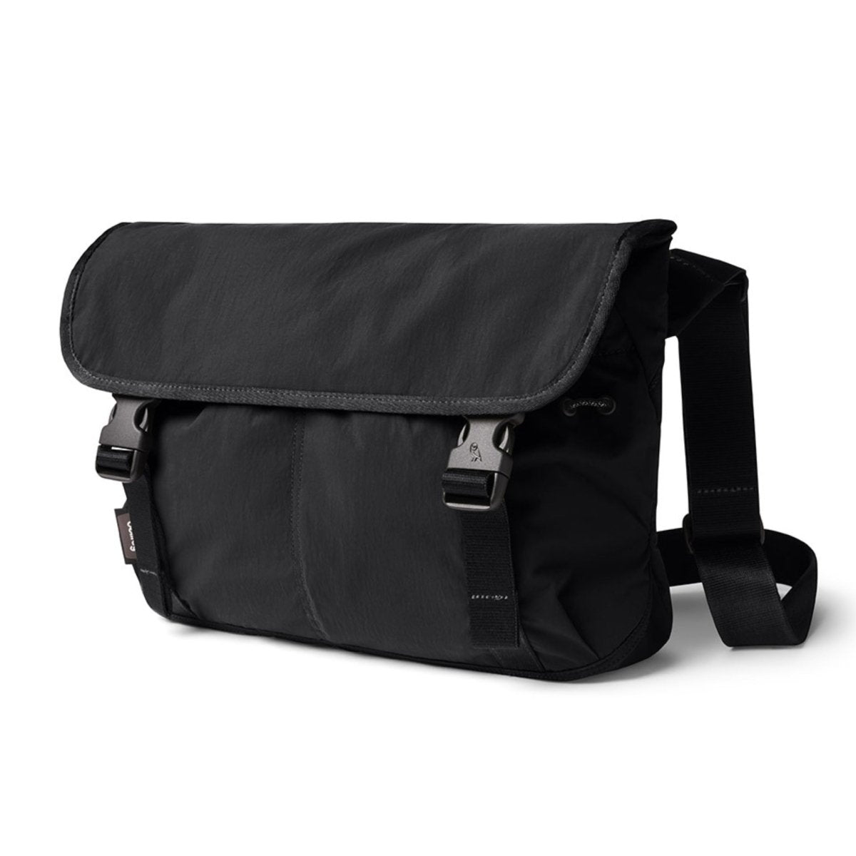 Bellroy Cinch Messenger in Black