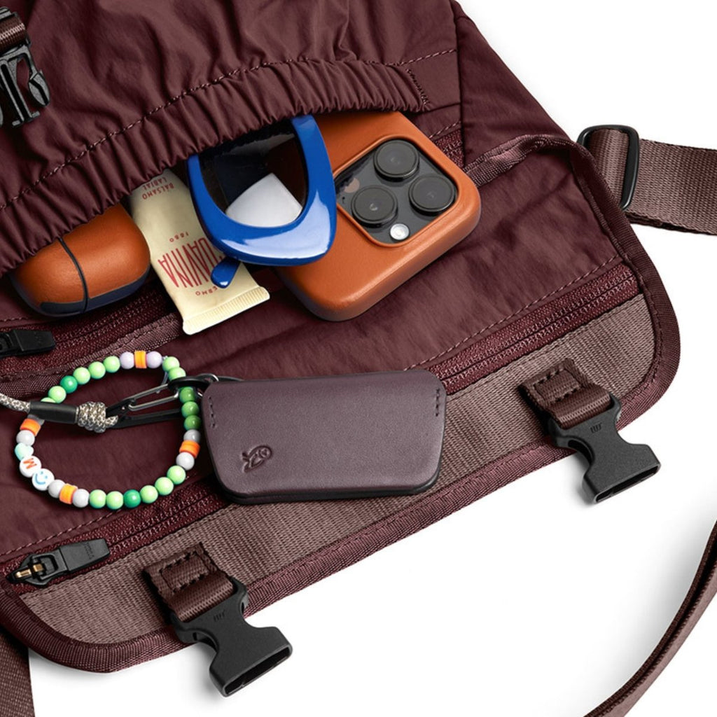 Bellroy Cinch Mini Messenger in Burgundy