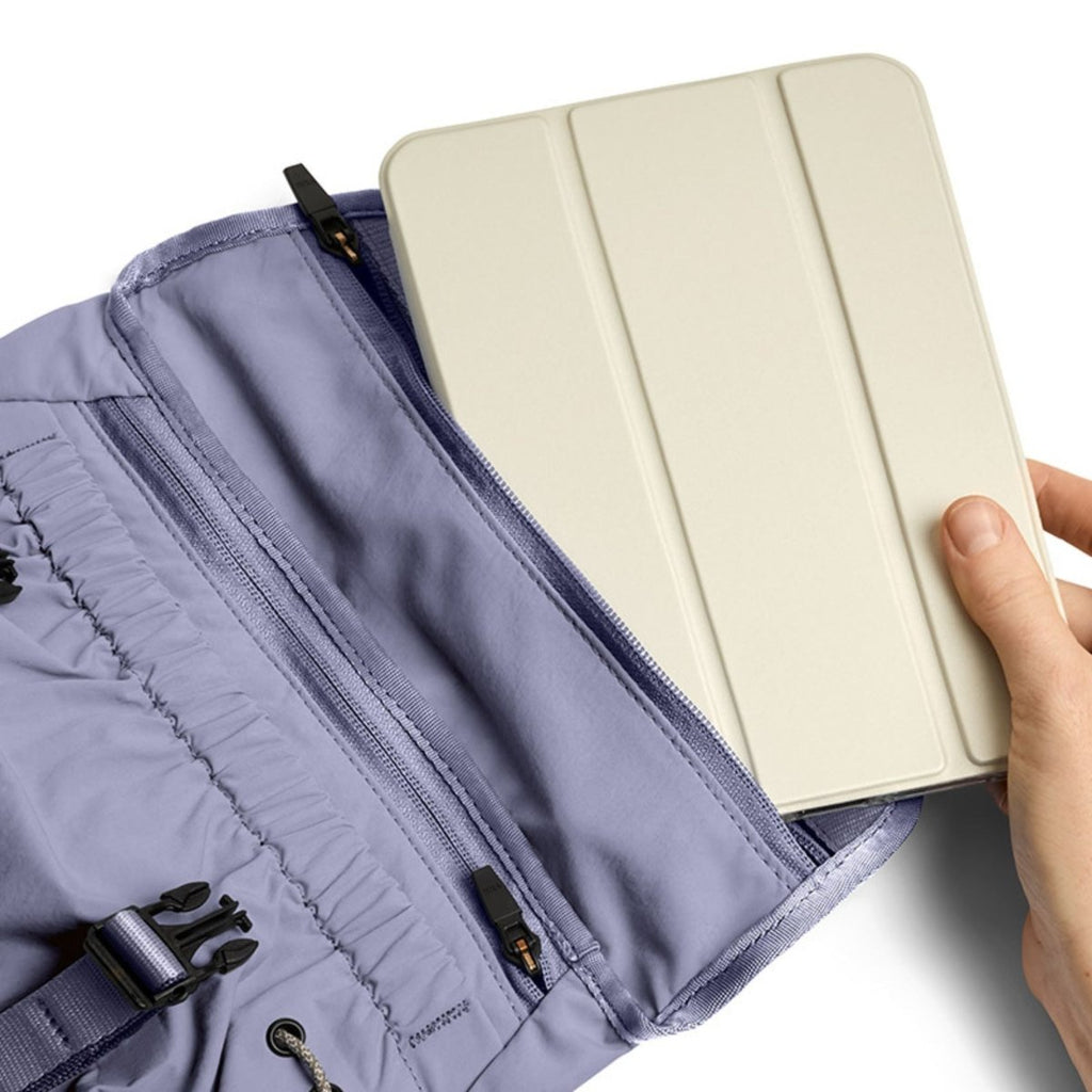 Bellroy Cinch Mini Messenger in Lilac Haze