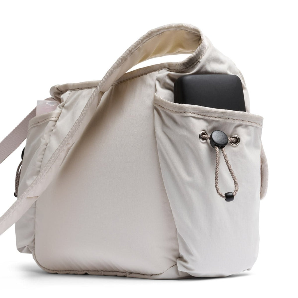 Bellroy Cinch Sling in Oat