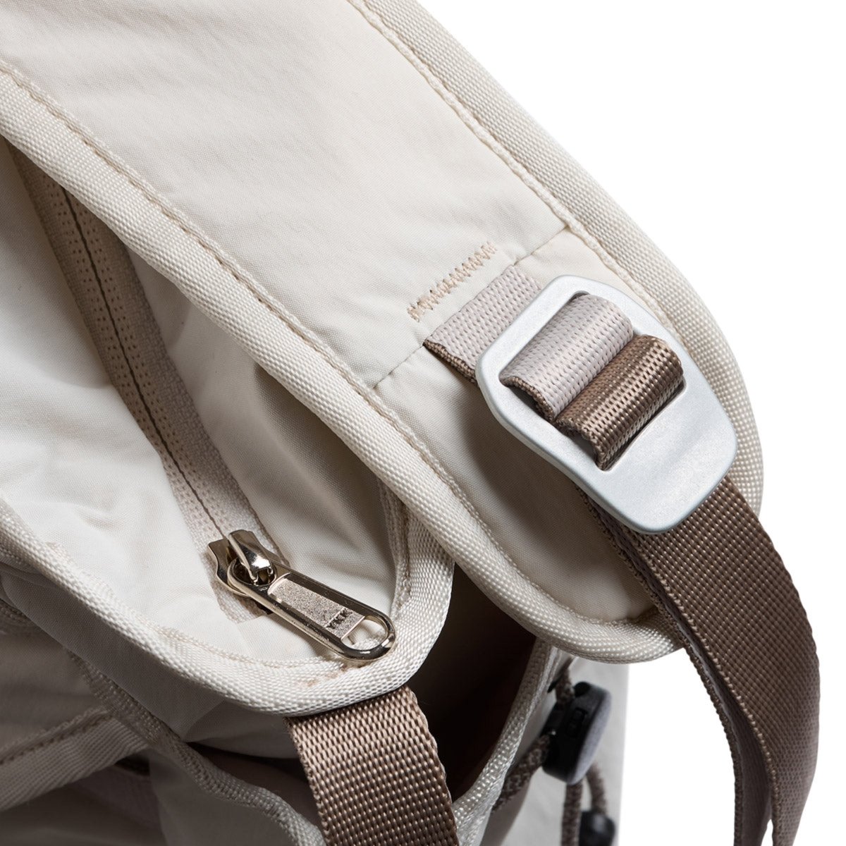 Bellroy Cinch Sling in Oat